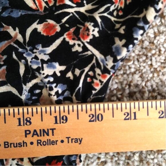 Lucky Brand Boho Floral V-Neck Peasant Top Size M Asymmetrical Hem - Picture 10 of 12